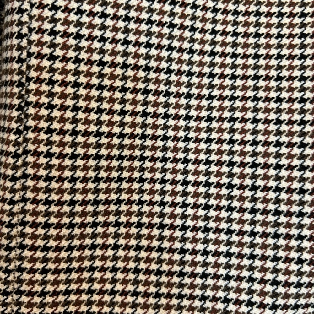Oversized H&M houndstooth blazer. - Picture 3 of 7